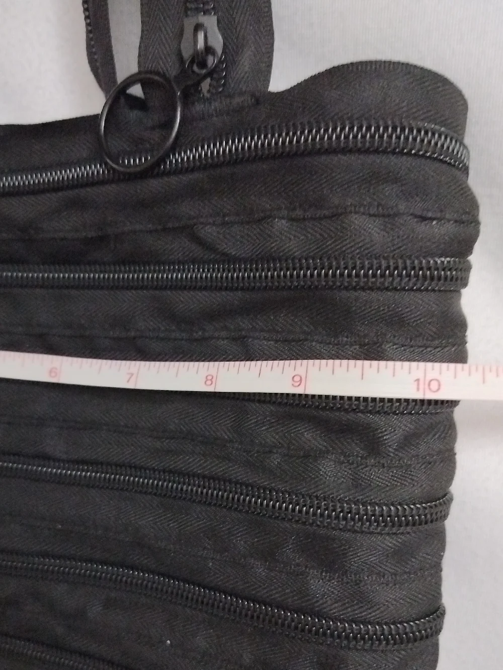 Zip-it Zipper Shoulder Tote Bag Purse Black Stripes Medium Y2K Sporty Unique Fun